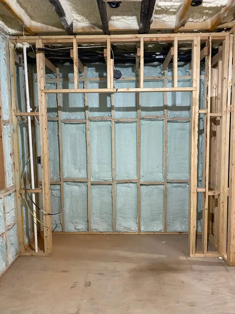 Insulation contractor spray foam insulation Hillsboro OH 45133